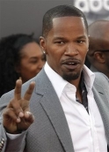 Tal como los rumores apuntaba Jamie Foxx será "Electro" el nuevo villano.